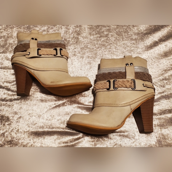 Mojo Moxy Shoes - DOLCE by mojo moxy boots booties 8.5 new